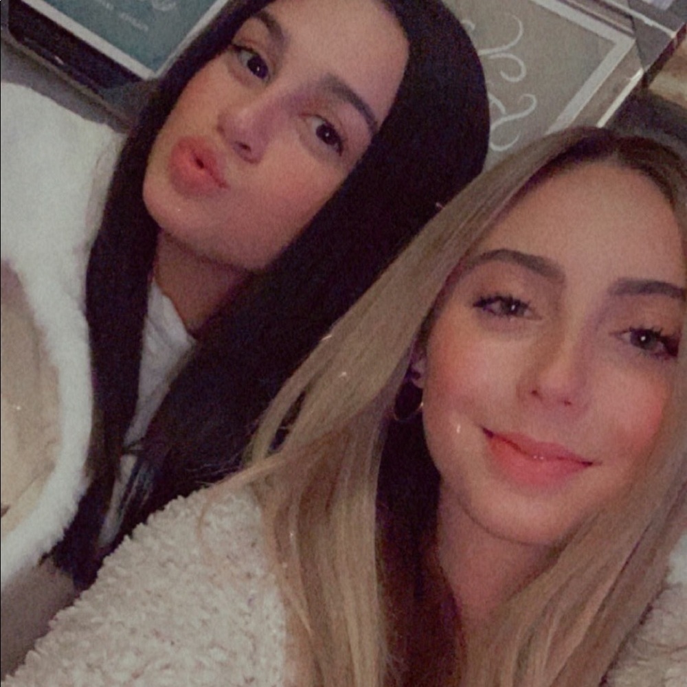 Meet your Posher, Christina